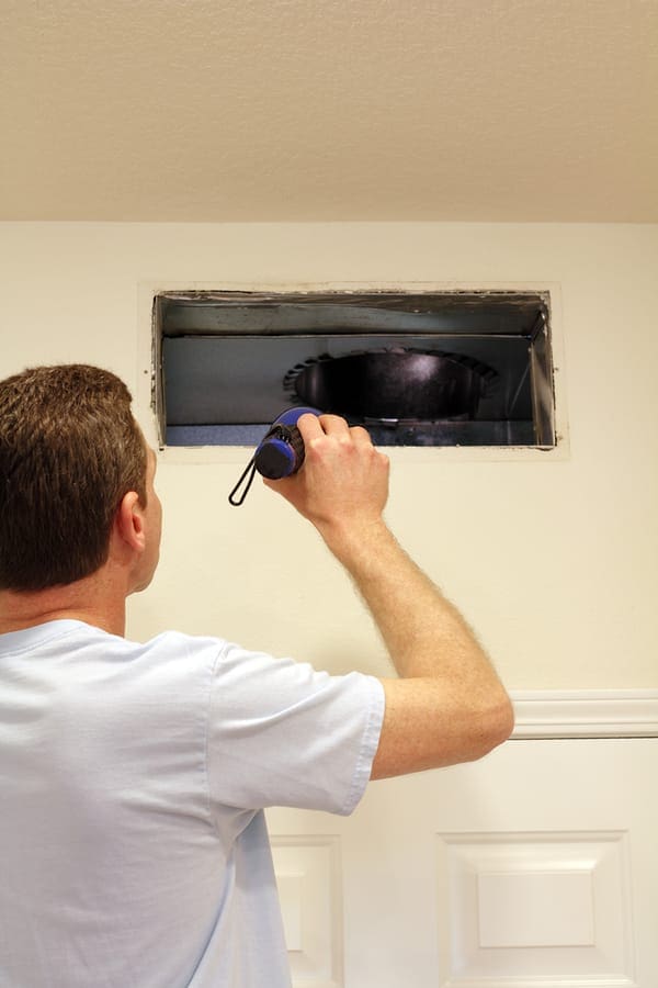 What Happens During a Typical Duct Cleaning?