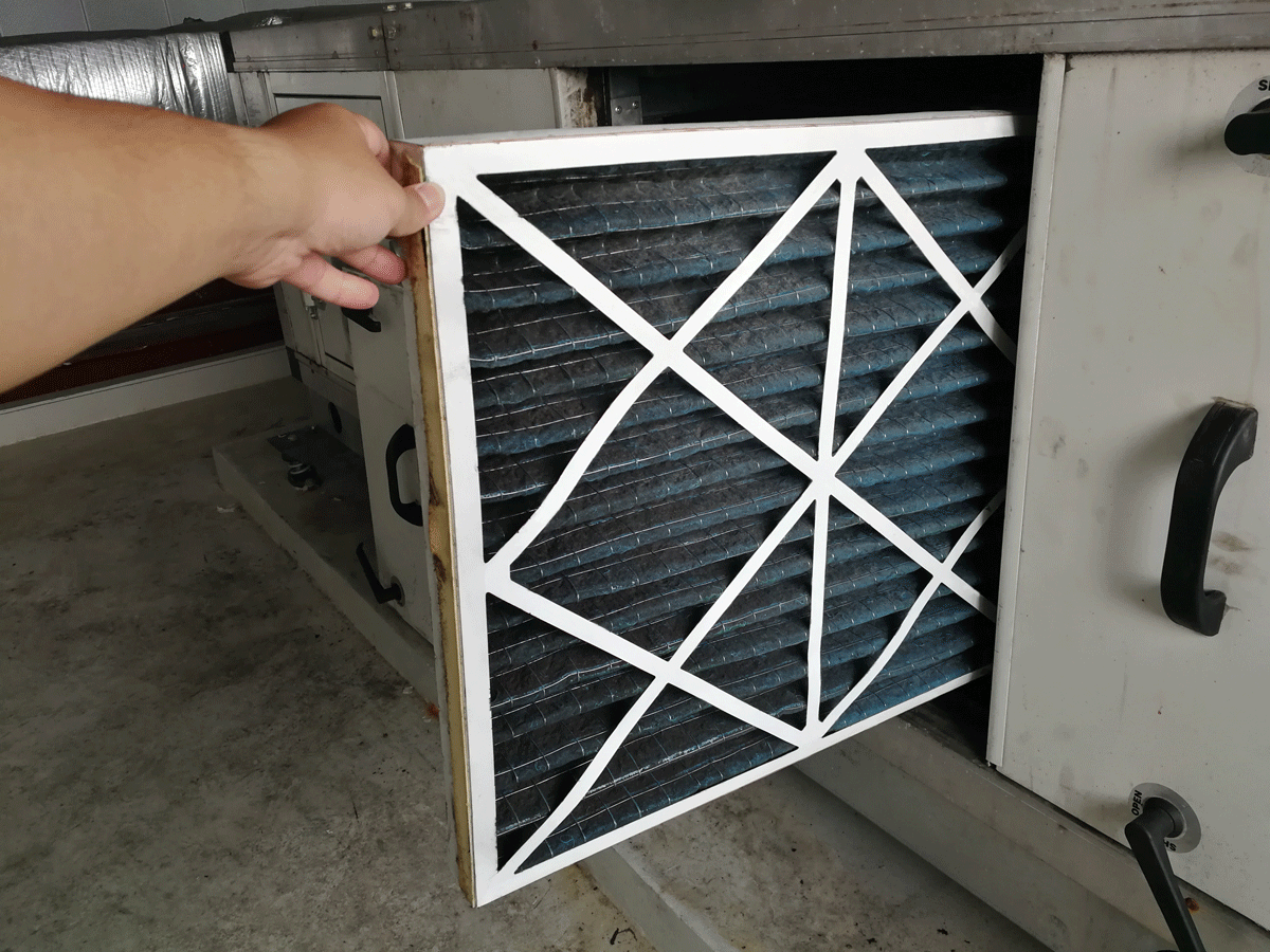 Changing a furnace filter / fall prep
